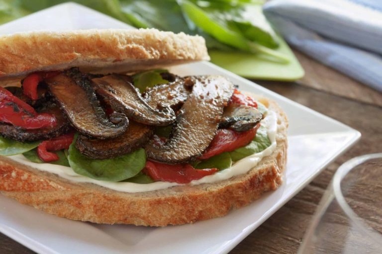 Creamy Garlic Butter Button Mushrooms